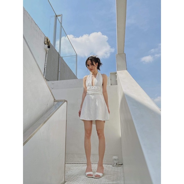 LEMONCHICVN - Đầm xẻ ngực cột eo cột cổ hở lưng - D199