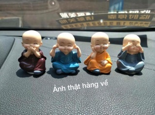 Tượng 4 không 