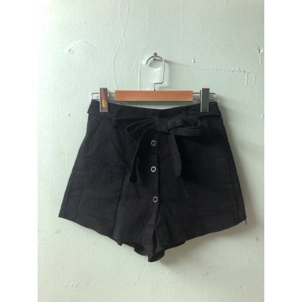 Pass Quần giả váy