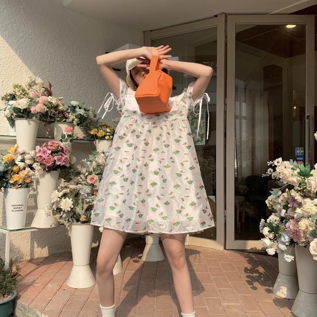 mùa hè năm 2021 ý nghĩa thiết kế mới của Pháp organza hoa cổ áo búp bê giảm béo váy ngắn tay trẻ em