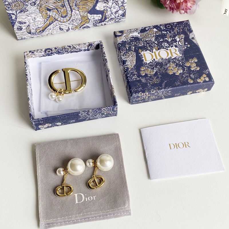 Ghim Cài Áo Họa Tiết Dior Cao Cấp Thời Trang Dành Cho Cả Nam Và Nữ