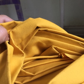Vải kaki màu vàng
