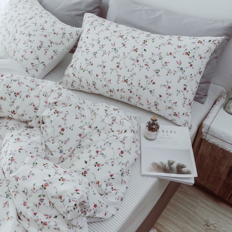 Bộ chăn ga và vỏ gối cotton living cao cấp Mùa Decor - Hoa hồng nhí