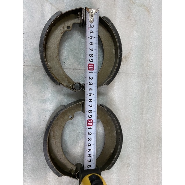 Bộ má phanh,bố thắng 14,5cm, 4 chiếc loại đường kính 14,5cm dùng lắp ráp thay thế cho cầu sau xe 3 bánh,4 bánh