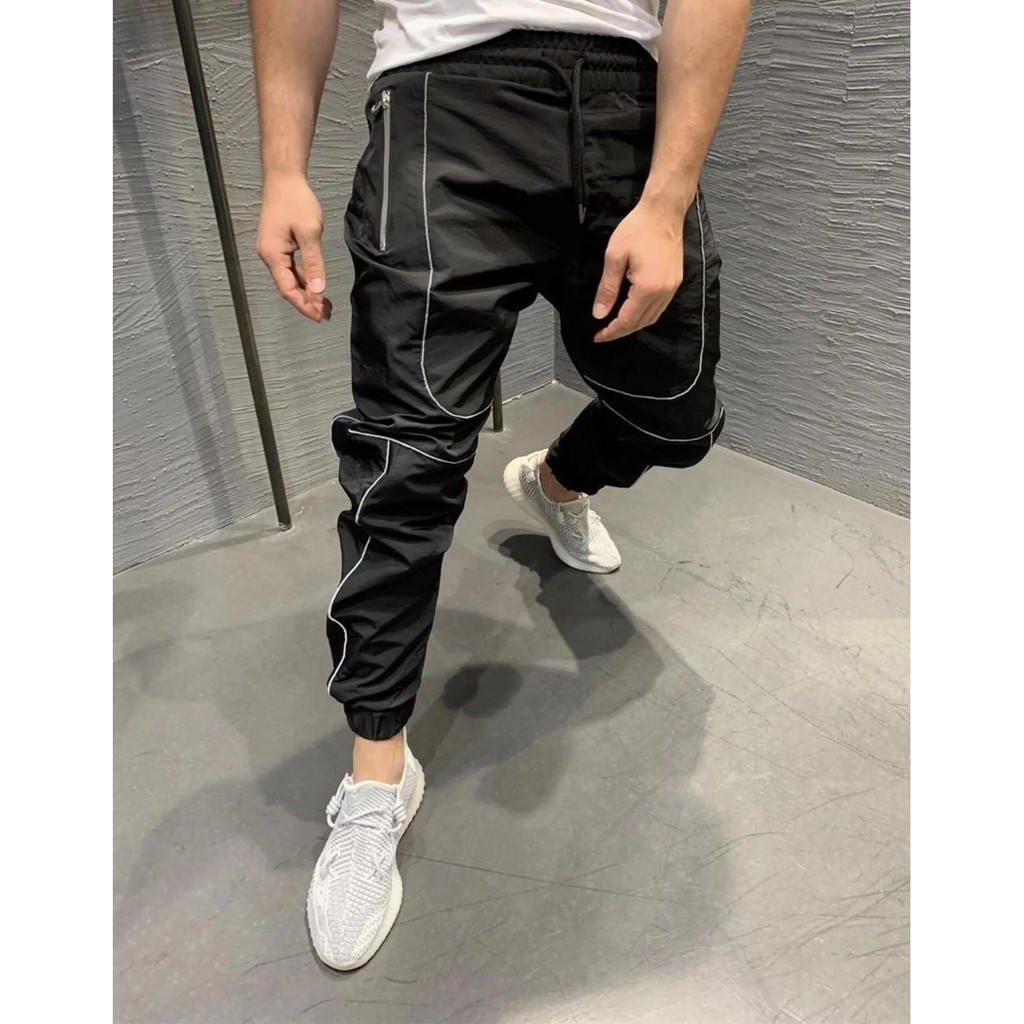 Quần JOGGER KAKI LINE PHẢN QUANG RF In Black Unisex