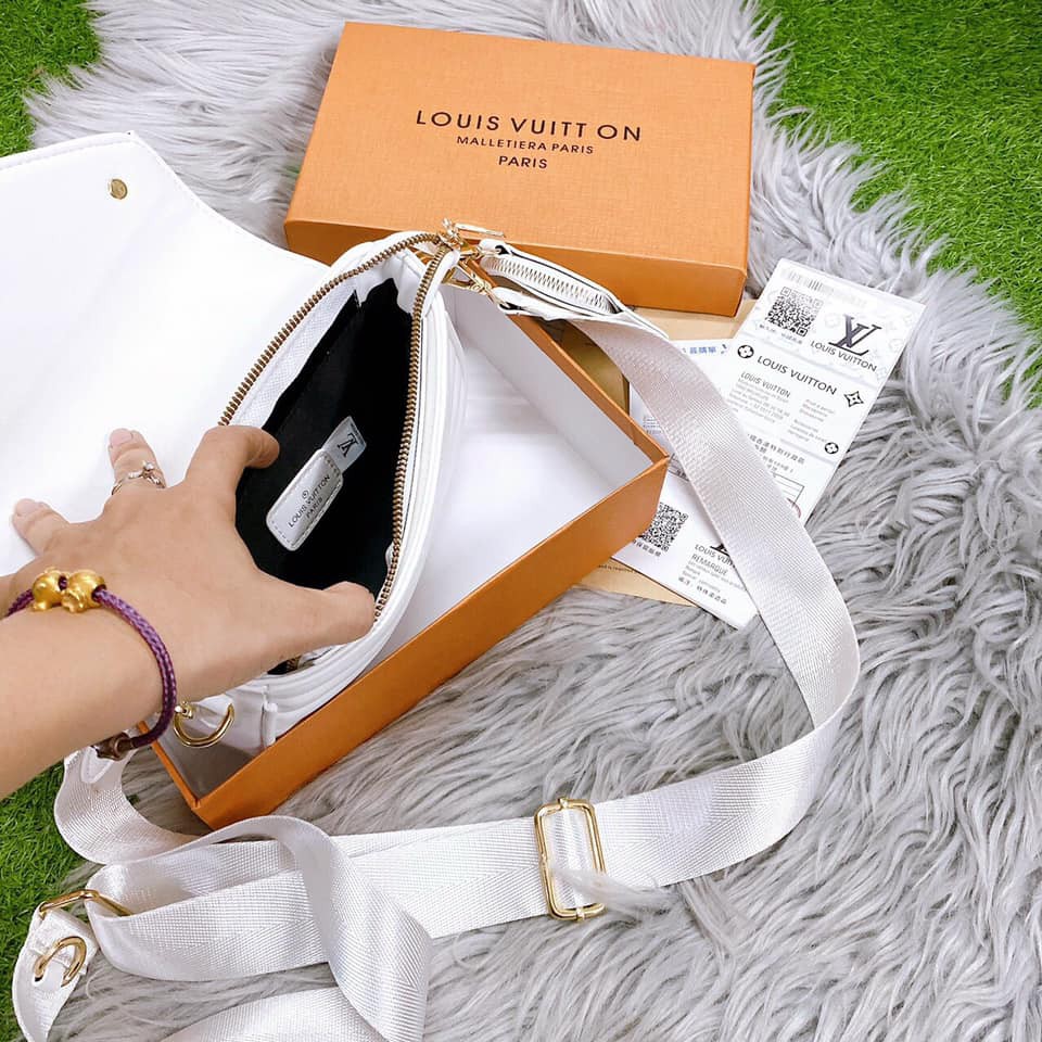 TÚI NỮ DỄ THƯƠNG DỰ TIỆC PR4 (SIZE 20CM ) MẪU HÓT FULL BOX | BigBuy360 - bigbuy360.vn