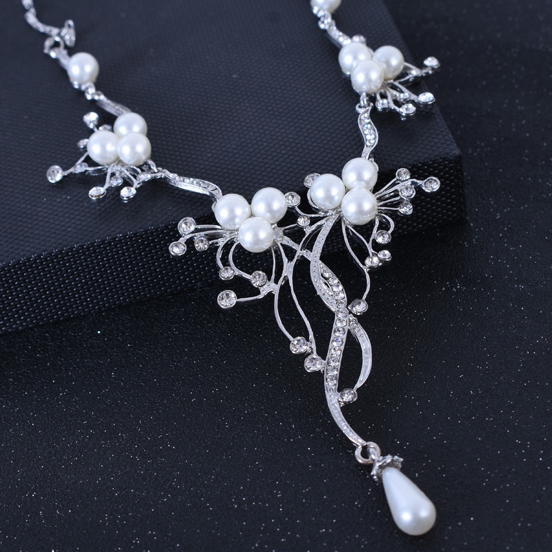 Bộ Vòng cổ Và Đôi Khuyên Tai Đính Ngọc Trai Thời Trang Cho Nữ