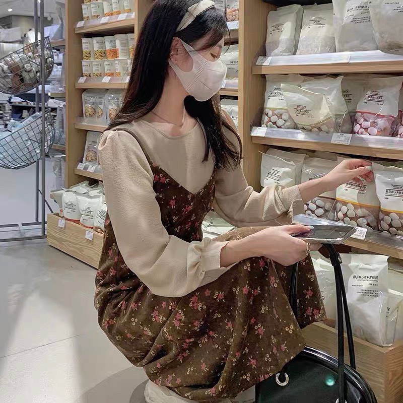 Set váy hoa kèm áo sơ mi tay bồng  chất nhung mềm mịn