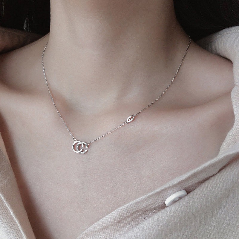 Vòng Cổ Hai Lớp Bằng Thép Titan Đính Kim Cương Tinh Tế Phong Cách Mới Thanh Lịch Đơn Giản Dành Cho Nữ