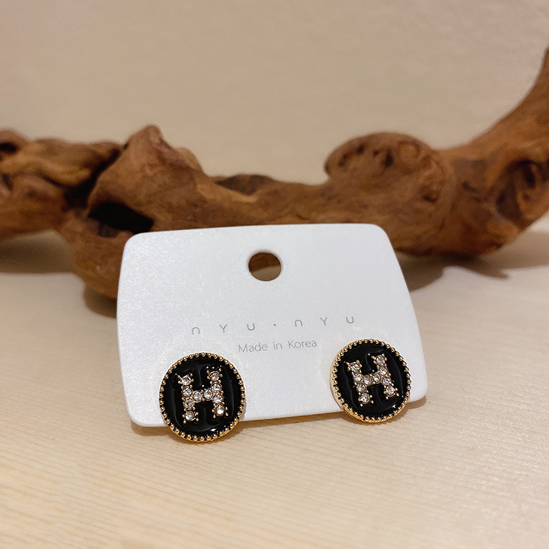 Bông Tai Chữ H Đính Kim Cương Đen Phong Cách Vintage Hàn Quốc Cho Nữ