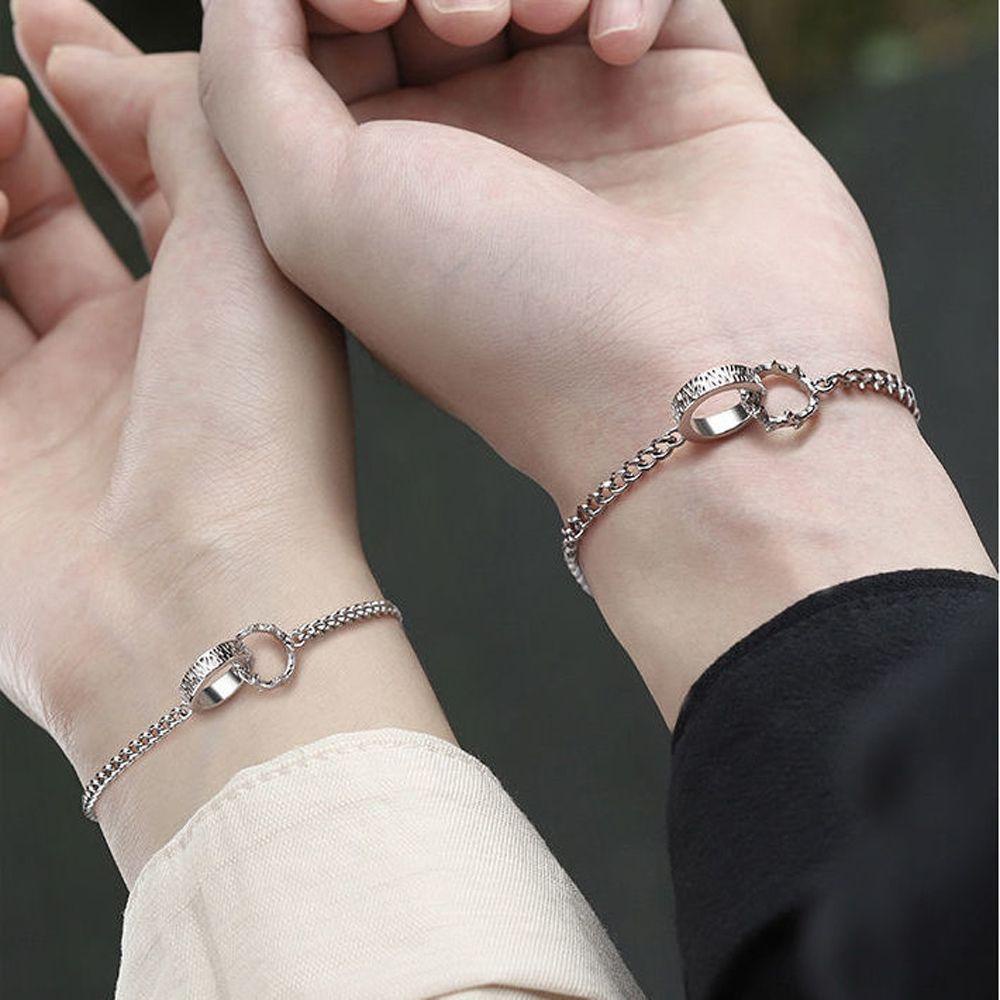 Vòng Tay Dây Xích Đôi Khắc Chữ True Love Thời Trang Cho Cặp Đôi
