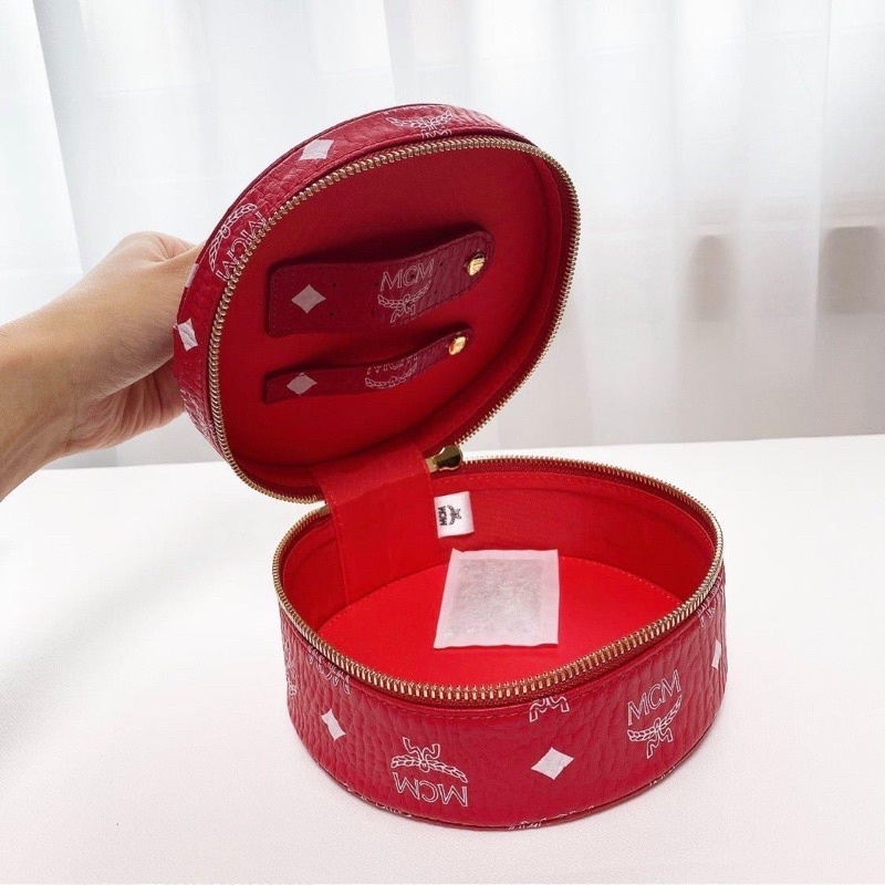 Gift MCM Clutch Cầm Tay
