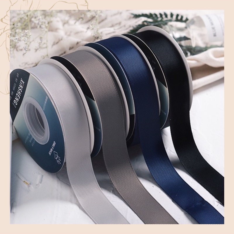 Ruy băng gân gói quà