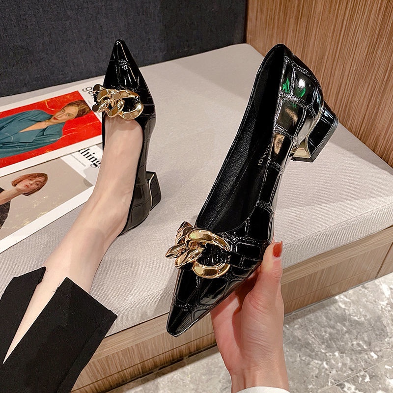 Giày búp bê cao gót bán nguyệt phối dây xích kim loại thời trang mùa hè pháp 2021