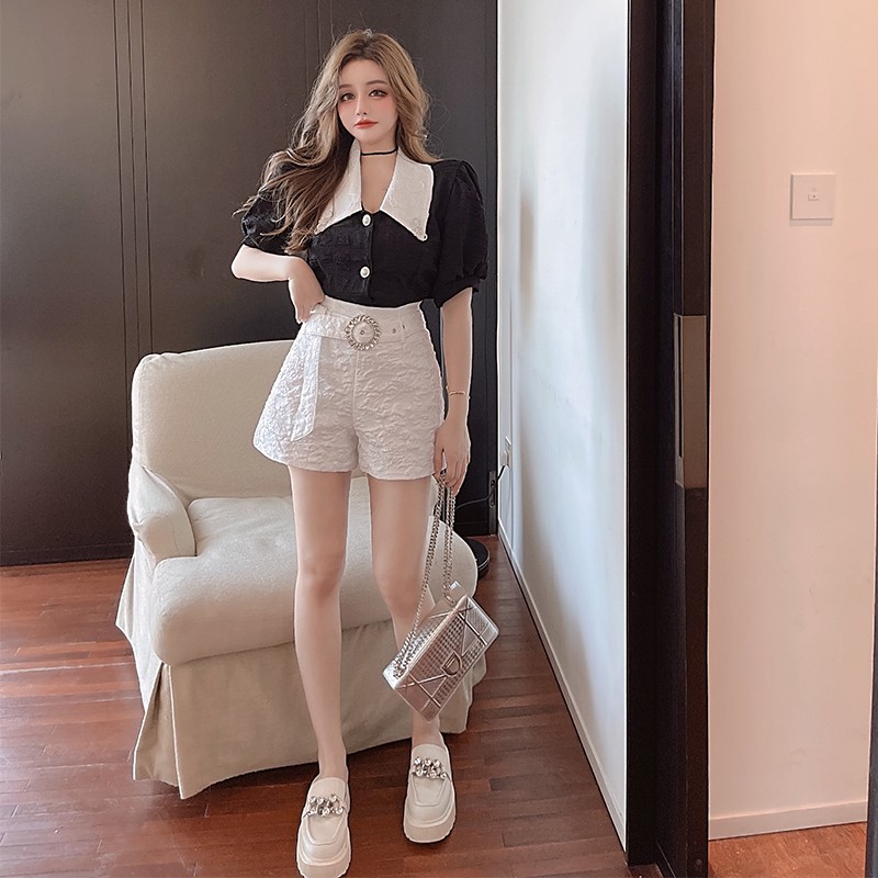 (ORDER) Set áo búp bê tay bồng cổ đính hoa đá+ quần shorts hoa văn ( BÁN LẺ)