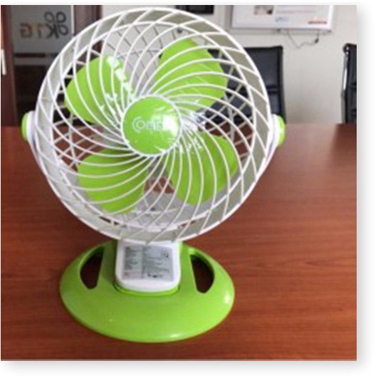Quạt sạc tích điện Comet CRF0206 3W  Điện Lực - Điện Lực