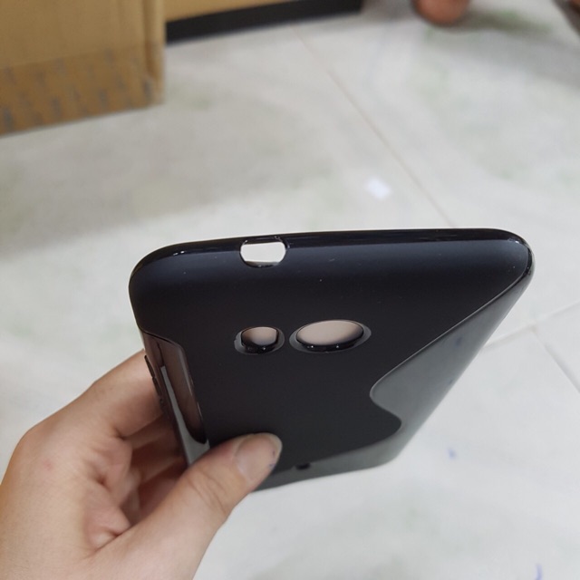Ốp lưng HTC U11 dẻo đen chống sốc