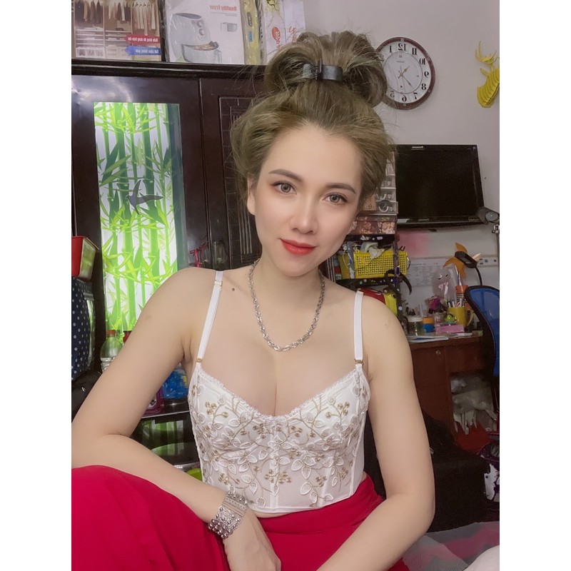 Áo cúp ngực thêu hoa chất- sang - xịn 😍😍 y hình 100%  ạ | BigBuy360 - bigbuy360.vn