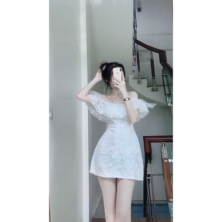 váy ren trễ vai phối lưới