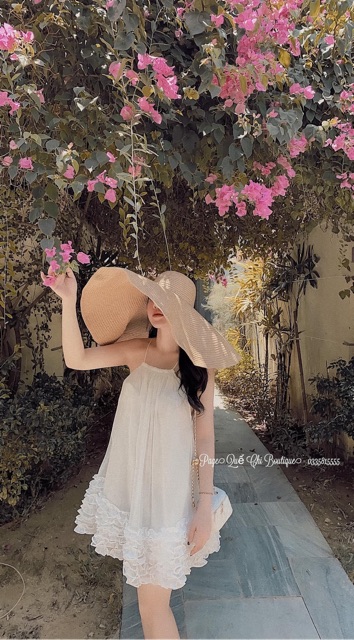 Mũ cói vành siêu rộng