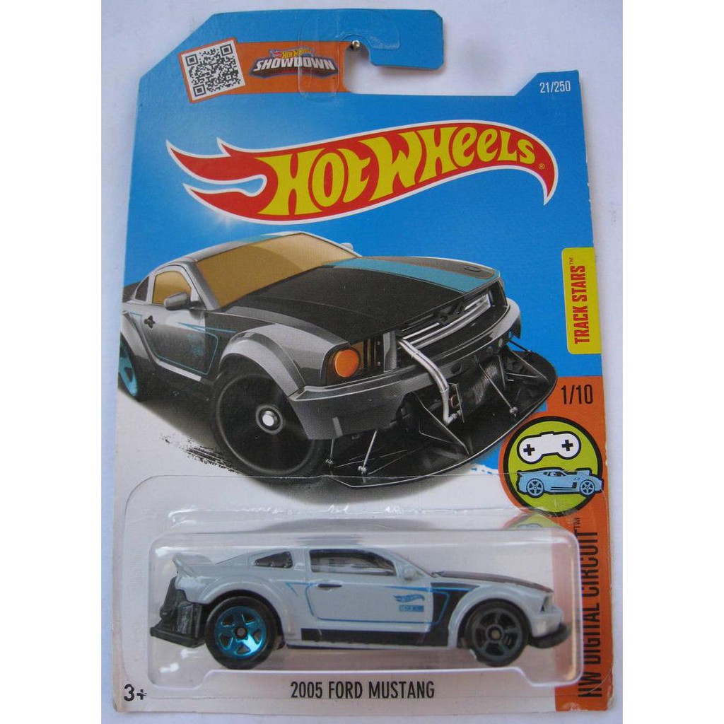 Xe mô hình Hot Wheels '05 Ford Mustang DHX15