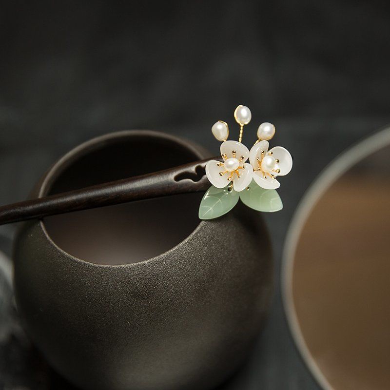 Trâm Cài Tóc Bằng Gỗ Phối Tua Rua Đính Ngọc Trai Phong Cách Trung Hoa Cổ Điển