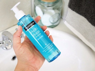 Sữa rửa mặt Neutrogena water gel 