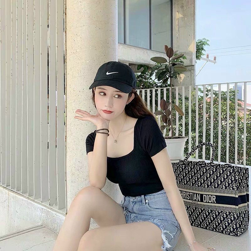 ÁO CROPTOP CỔ VUÔNG TAY NGẮN ÔM