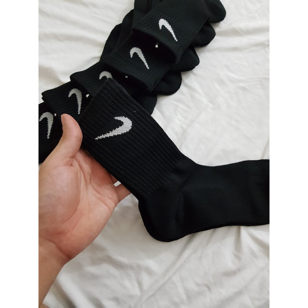 Tất thể thao Nike cao cổ màu Đen  - Free ship + Quà tặng Loved socks by TatsTats.vn