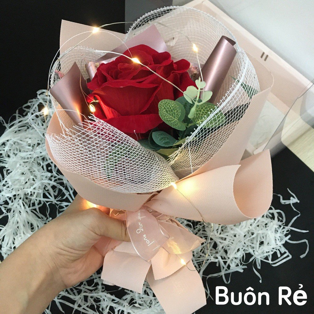 Hoa hồng lụa cao cấp kèm đèn Led - món quà ý nghĩa dành cho người phụ nữ 01210