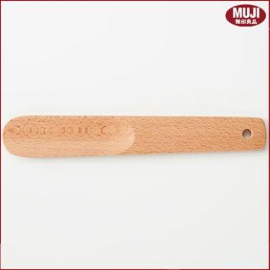 DỤNG CỤ MANG GIÀY TÂY BẰNG GỖ 4x26CM - THƯƠNG HIỆU MUJI JAPAN