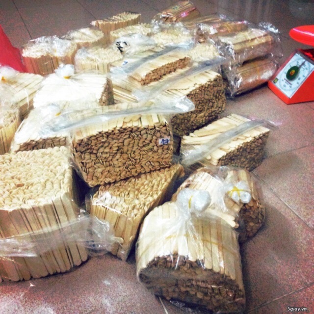 1 kg que kem gỗ
