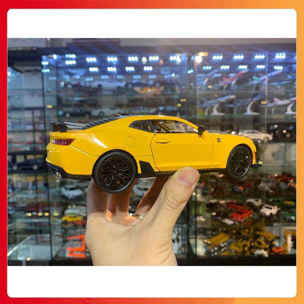 Mô hình xe Chevrolet Camaro Bumblebee Transfomer tỉ lệ 1:24 hãng CHEZHI