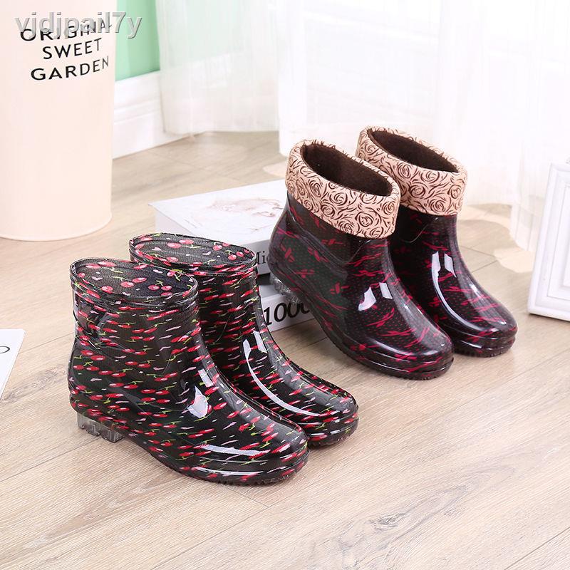 Giày nước phụ nữ cao cổ thấp người lớn ống giữa cộng với nhung ngắn thời trang mùa hè đi mưa không trơn t