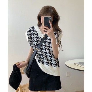 Áo gile len kẻ basic ullzang Hàn Quốc