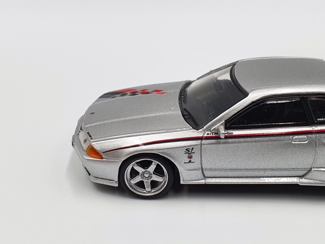 Xe Mô Hình Nissan Skyline GT-R 1:64 MiniGT ( Bạc )