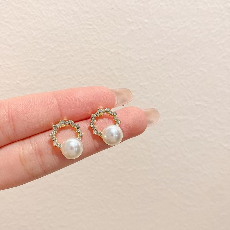 Đôi khuyên tai thời trang nhiều kiểu dáng tuỳ chọn cho nữ