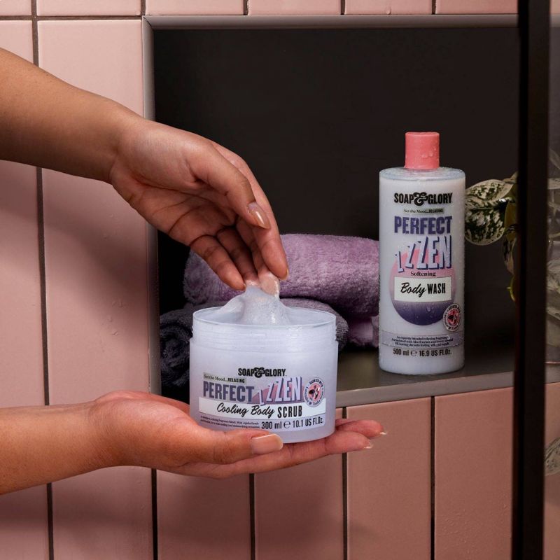 Tẩy tế bào chết Soap & Glory