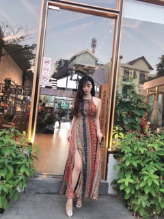 Đầm maxi yếm xẻ