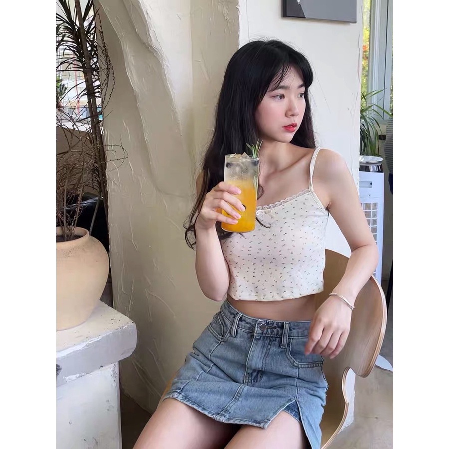 Áo dây viền ren hoạ tiết hoa nhí Forgirl