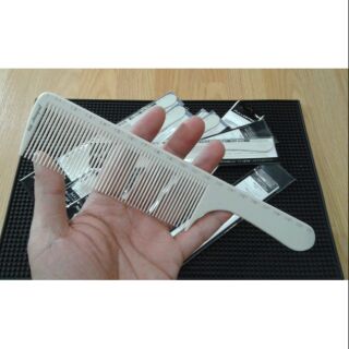 Lược cắt tông đơ chất liệu cứng , cực bám và xông tóc