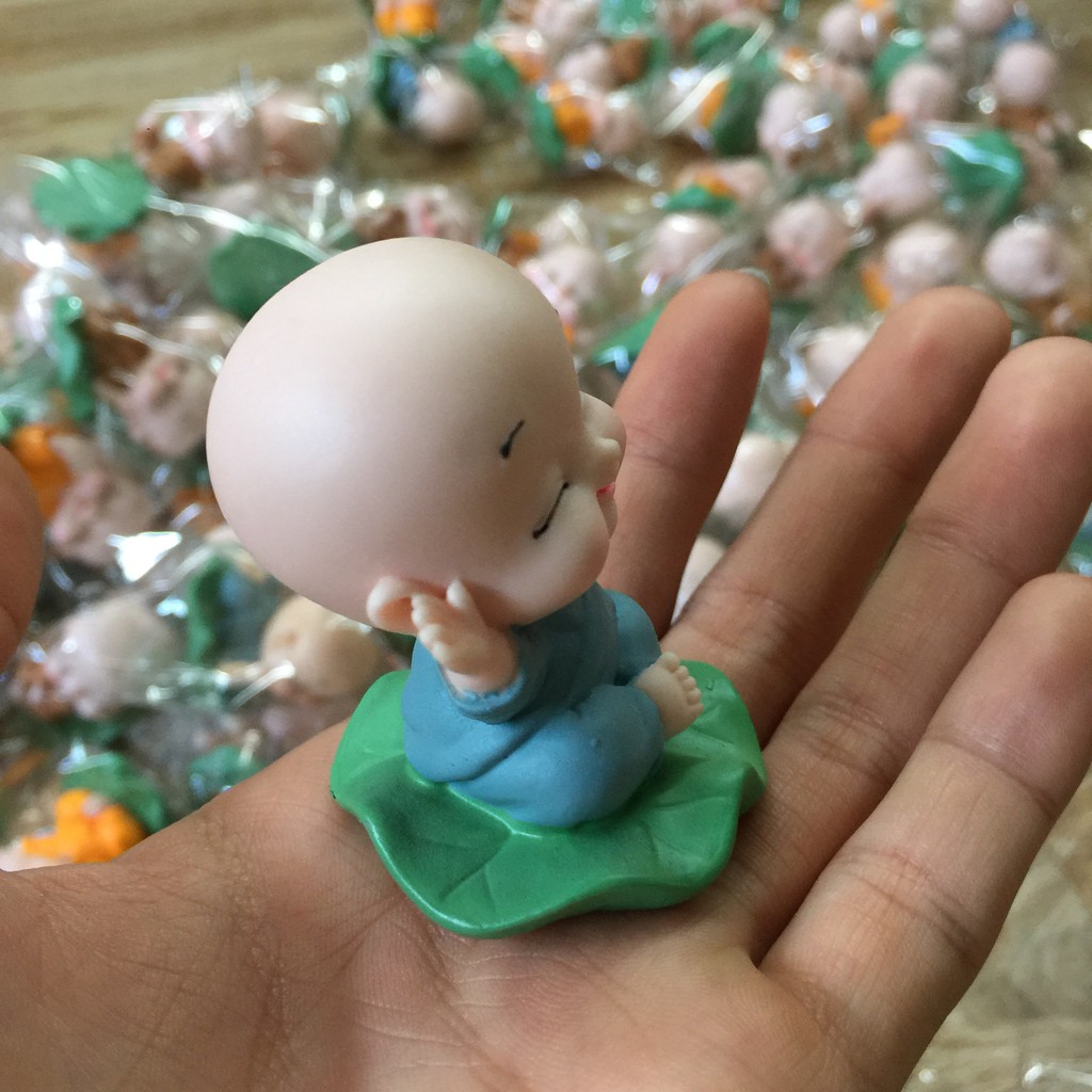Bộ tượng chú tiểu ngồi trên lá sen thanh tịnh - Mẫu áo lam