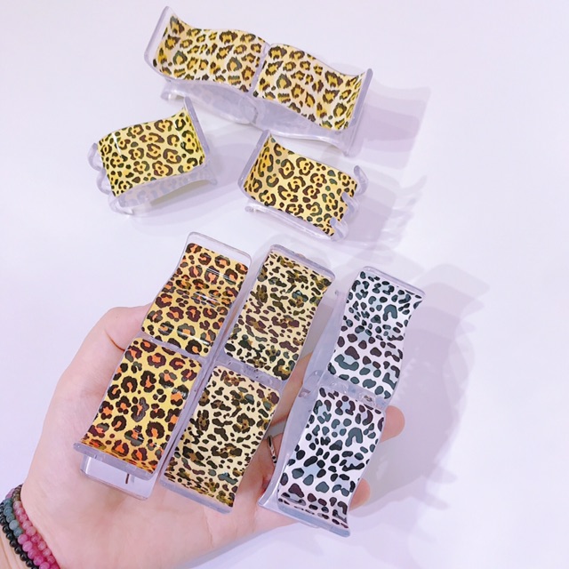 Kẹp càng cua hình da beo cực sang chảnh