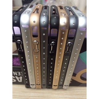 Ốp viền nhôm đính đá 1 hàng cho iPhone 4 / 4s