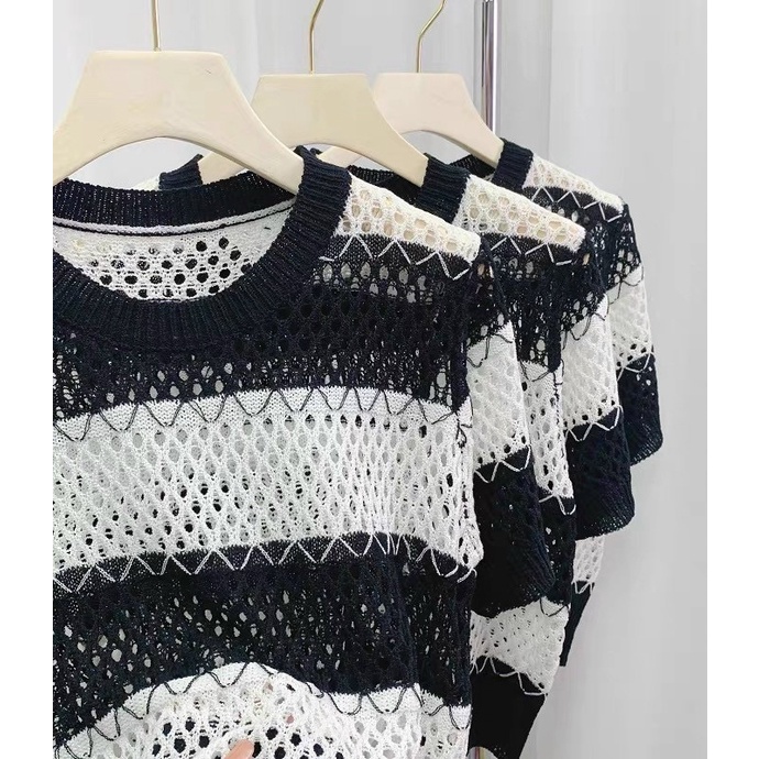 Áo len mỏng lưới kẻ đen trắng, Áo kiểu cổ tròn ngắn tay AL8523 - NhiNhi Shop