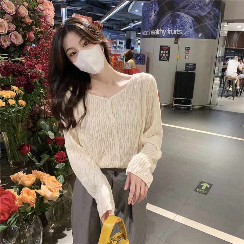 QKOOLE  Áo nữ tay dài cổ chữ V phong cách Hàn Quốc