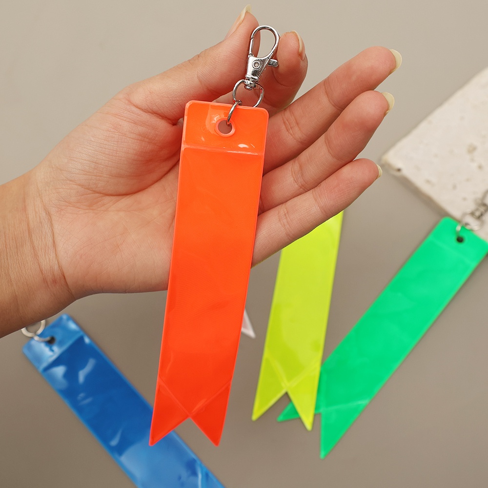 Móc Chìa Khóa Bằng PVC Mềm Phản Quang Chống Thấm Nước Nhiều Màu Tiện Dụng