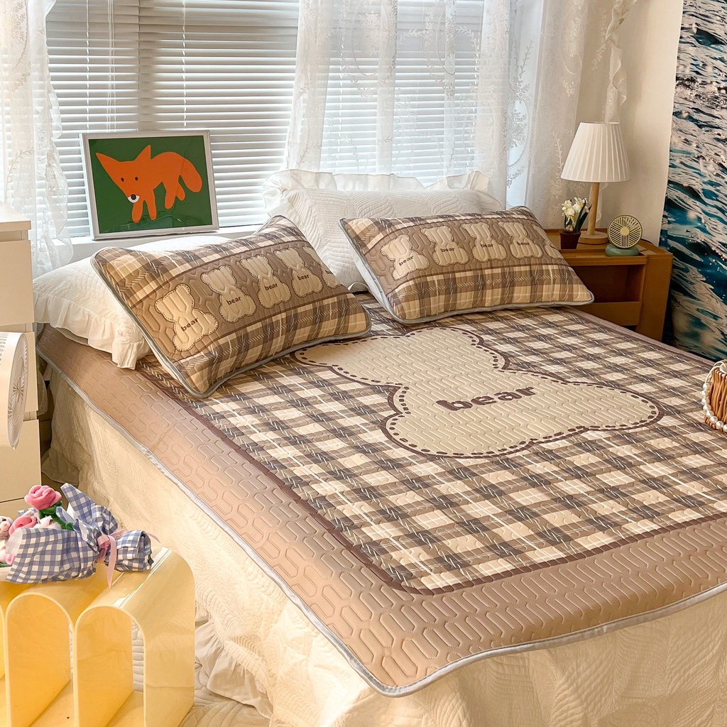 Chiếu điều hòa cao su non 9D M2T BEDDING Luxury vải lụa Tencel mềm mát - Mark Gấu bear cũ