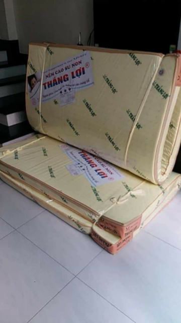 Nệm cao su non thắng lợi 2m2×2m×10cm BH 15 năm