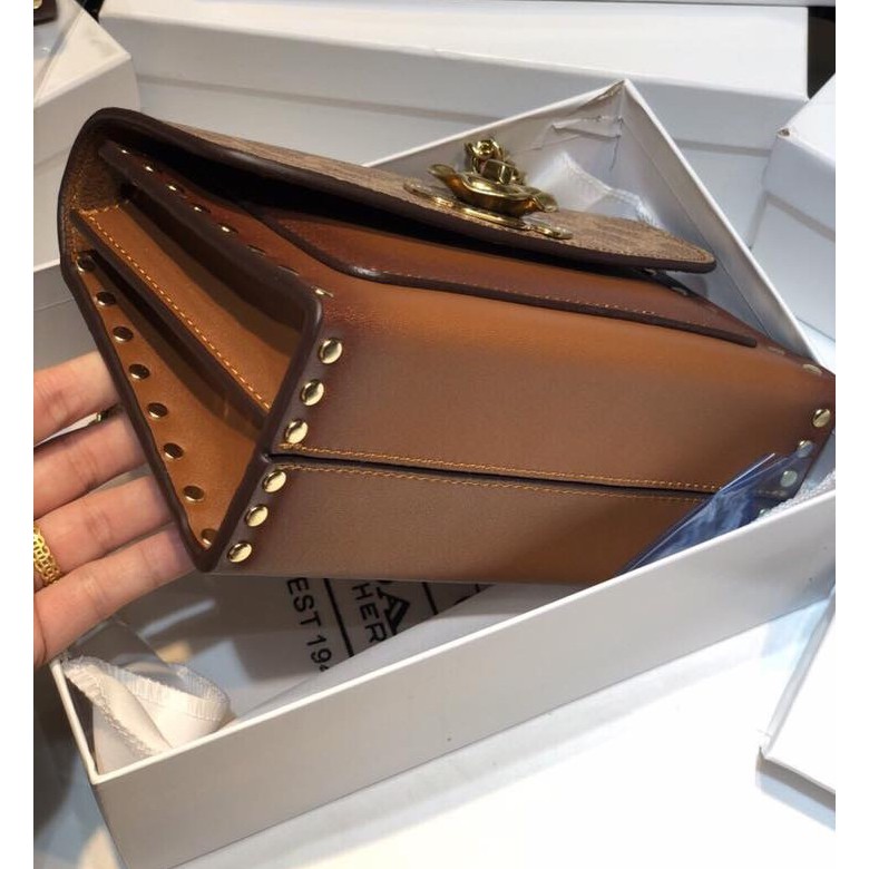 Túi xách Coach hoa trà, hàng supper vip có sẵn